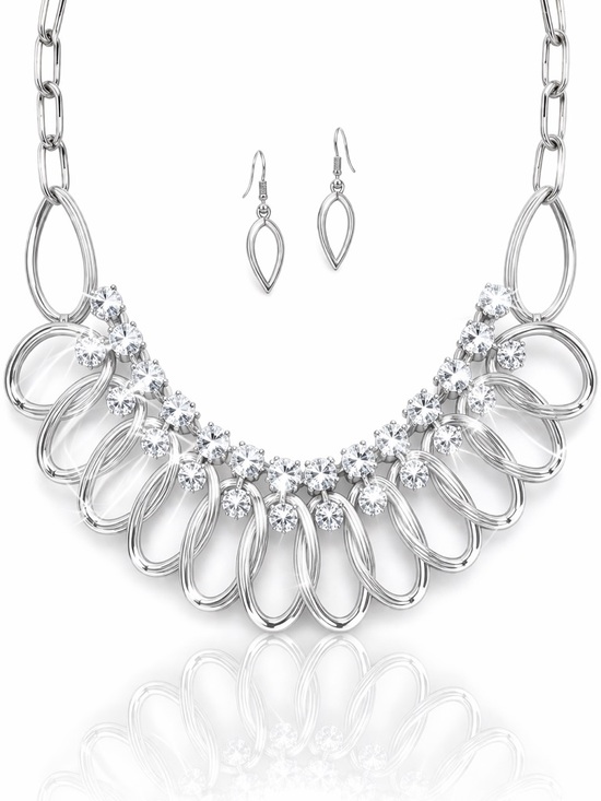 Jewelry - Silver Oval Crystal Handmade Link Necklace
